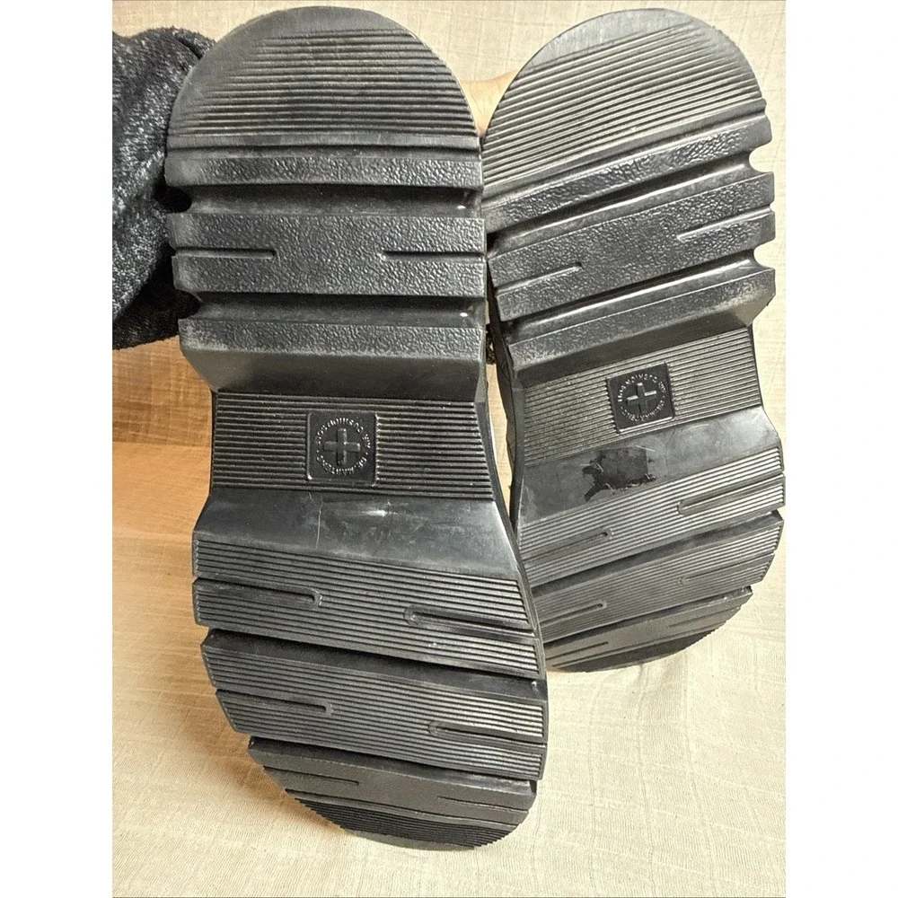 Dr Martens Boury‎ Size 9 Woman - 8 Men Boots Gray Black Chunky Casual NEW-no box